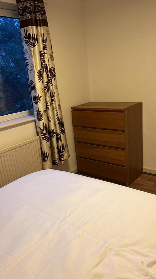Smalinz Homes Finchley Londyn Zewnętrze zdjęcie