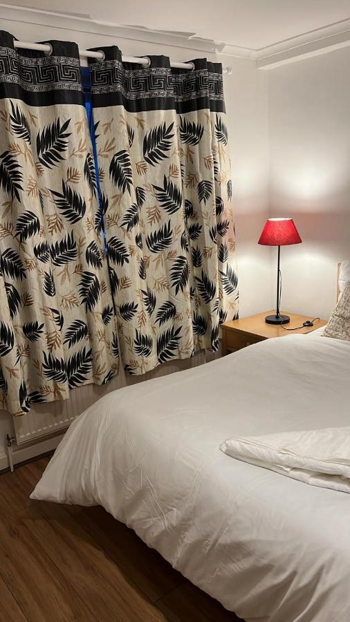 Smalinz Homes Finchley Londyn Zewnętrze zdjęcie
